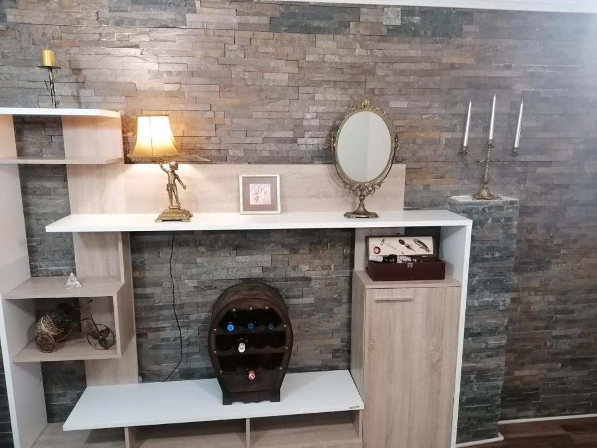 Apartman Dionis Sm سريمسكا ميتروفيكا المظهر الخارجي الصورة
