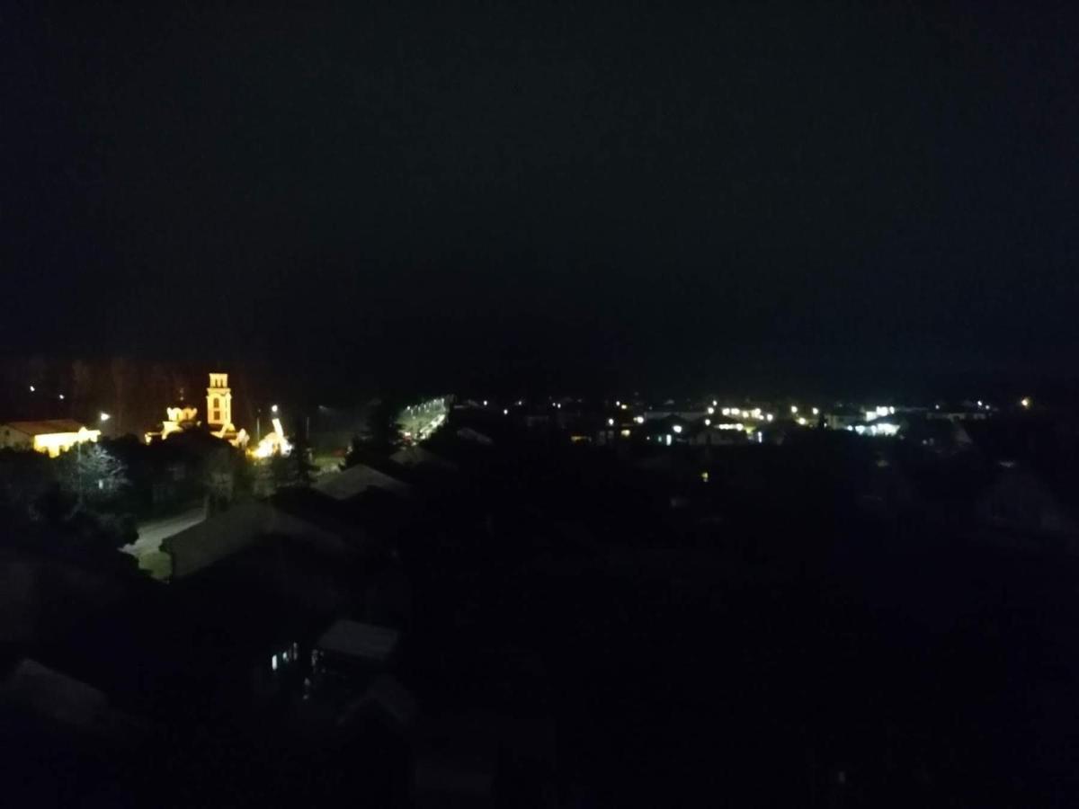 Apartman Dionis Sm سريمسكا ميتروفيكا المظهر الخارجي الصورة